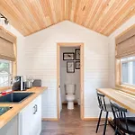Stay Portland Collection - Tiny Farmhouse - Walk To Local Shops & Restaurants